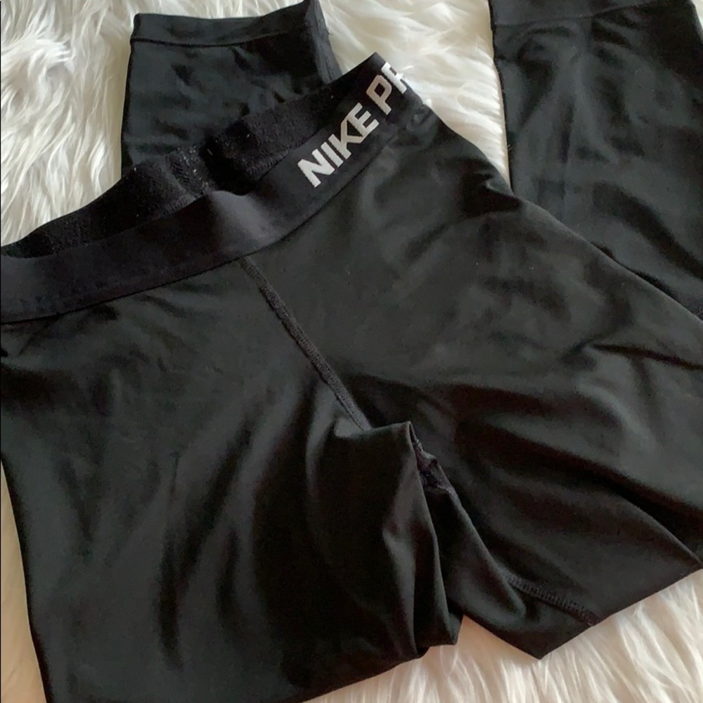 Nike Pro Capris